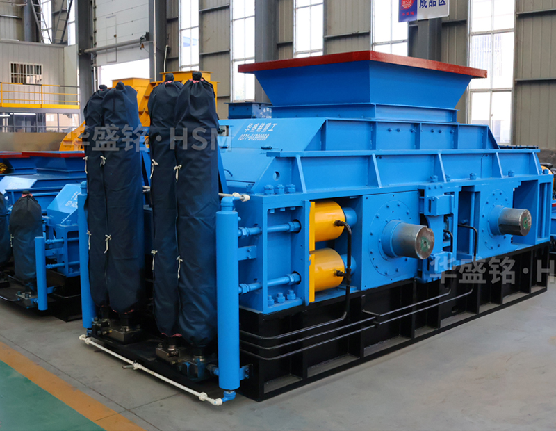 鵝卵石能否制成沙子呢？1510液壓對(duì)輥式制砂機(jī)怎么樣?