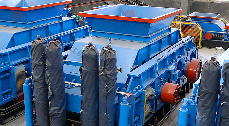  鈉長石大型全自動液壓對輥制砂機價格多少？