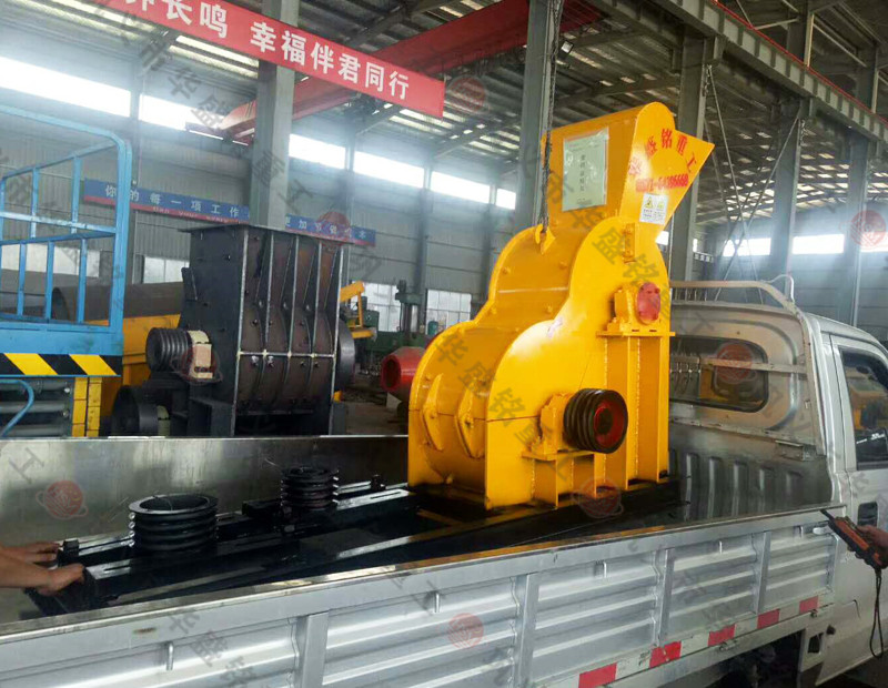 雙極破碎機(jī)發(fā)貨廠(chǎng)家