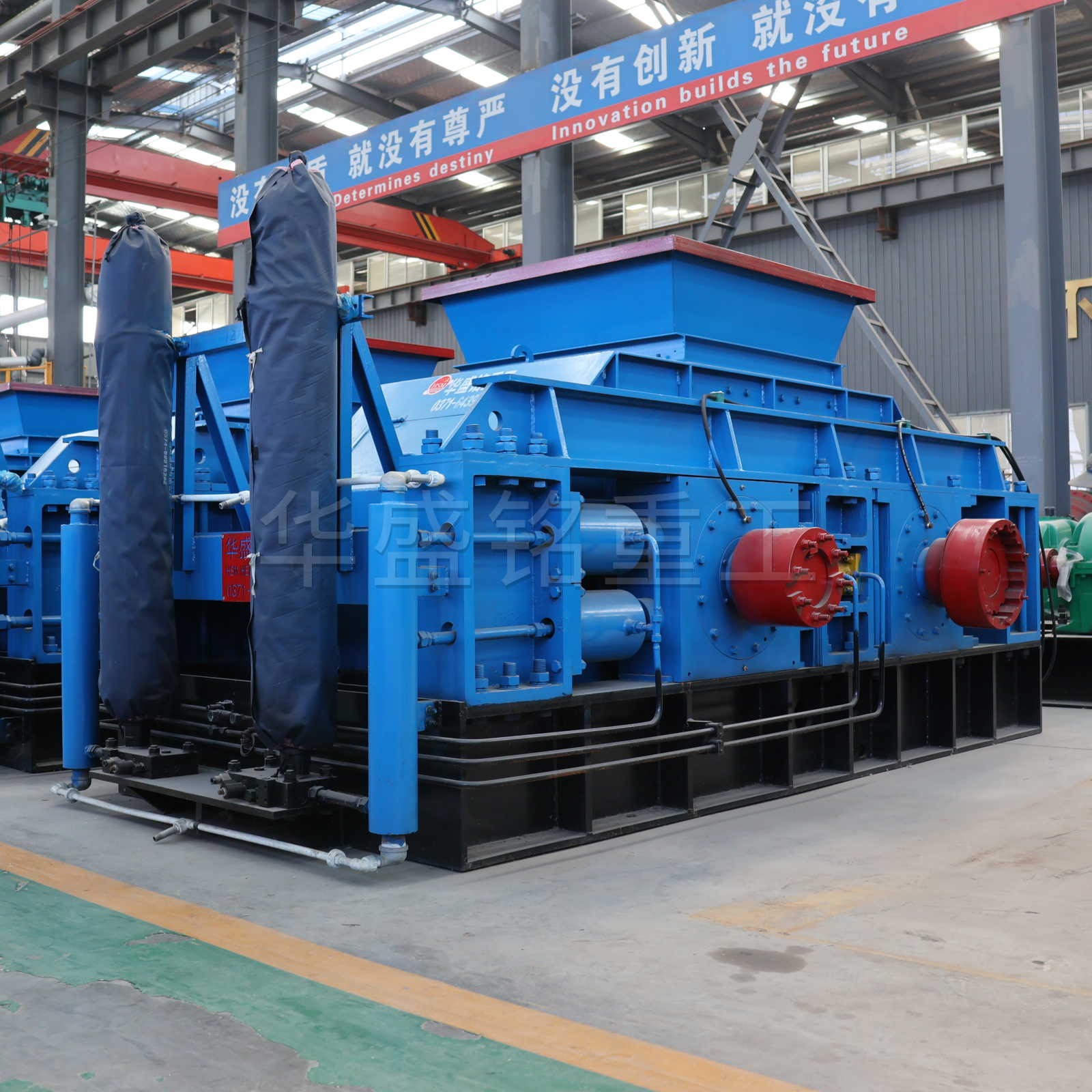 河卵石制砂可以嗎？砂質(zhì)怎么樣？河卵石制砂選哪種機(jī)器？