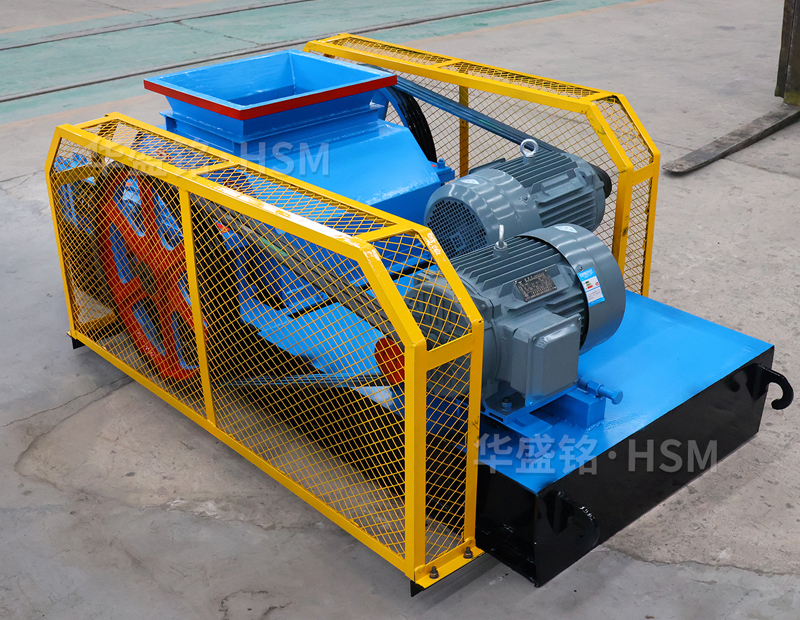 銅渣料小型對輥破碎機多少錢一臺？（附型號視頻）